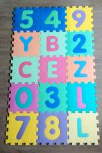 Puzzelmat foam letters en cijfers 15 tegels van 29 x 29 cm, Ophalen of Verzenden, Gebruikt