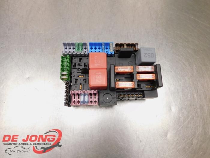 Zekeringkast van een Mercedes E-Klasse, Gebruikt, -, Ophalen of Verzenden, -