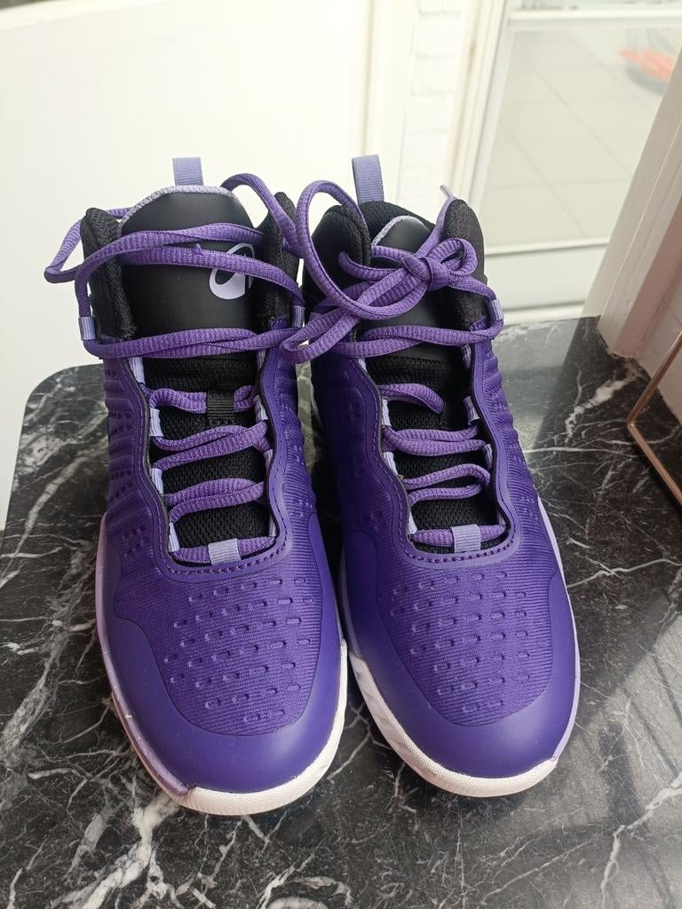 Basketschoenen maat 35 - Nieuw, Sports & Fitness, Basket, Enlèvement, Neuf, Chaussures