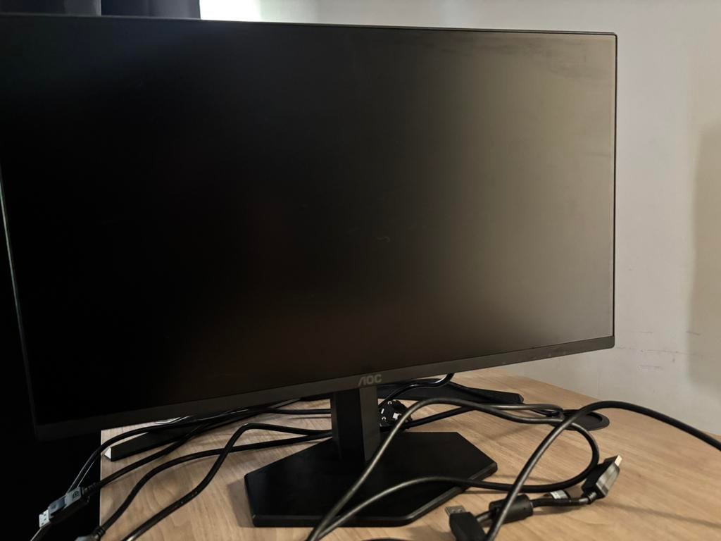 Pc toebehoren + monitors (beschrijving), Computers en Software, Monitoren, Zo goed als nieuw, Gaming, Ophalen
