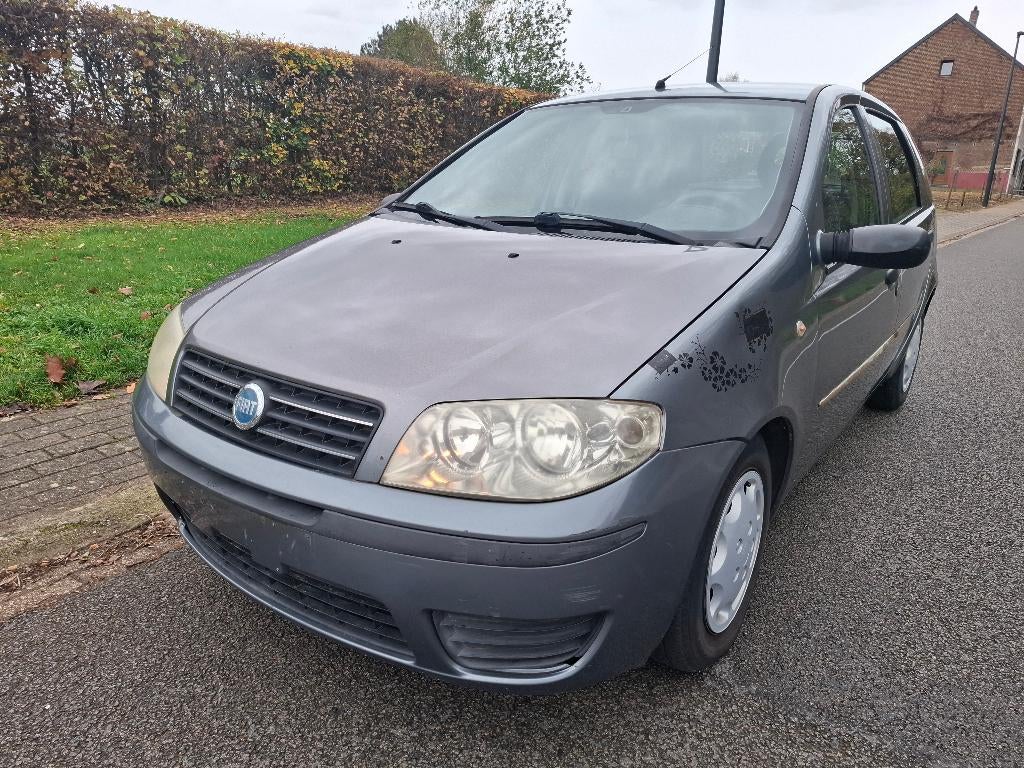 Fiat Punto 1.3 Multijet Diesel Airco 5 Deuren, Voorwielaandrijving, Stof, 4 cilinders, Particulier