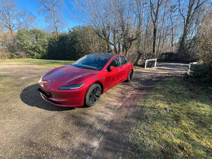 Tesla Model 3 — Ultra rouge | 392 CV | 05/2024 | 44 070 km, Autos, Tesla, Particulier, Model 3, Caméra 360°, ABS, Caméra de recul