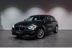 BMW 1-serie 118i Aut. | Carplay | Cruise | LED | LMV, Auto's, Gebruikt, 136 pk, Zwart, 5 zetels