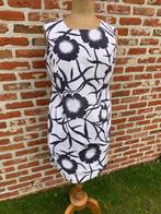 Mooi mouwloos jurkje in maat B/F 44, Kleding | Dames, Ophalen of Verzenden, Zo goed als nieuw, Maat 42/44 (L), Wit