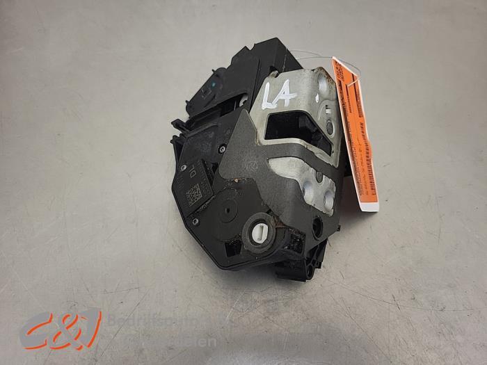 Serrure portière mécanique 4portes arrière gauche d'un Fo, -, 3 mois de garantie, -, -