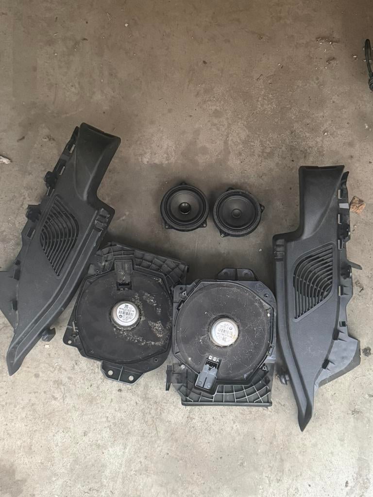 Système son BMW F20, Enlèvement, BMW