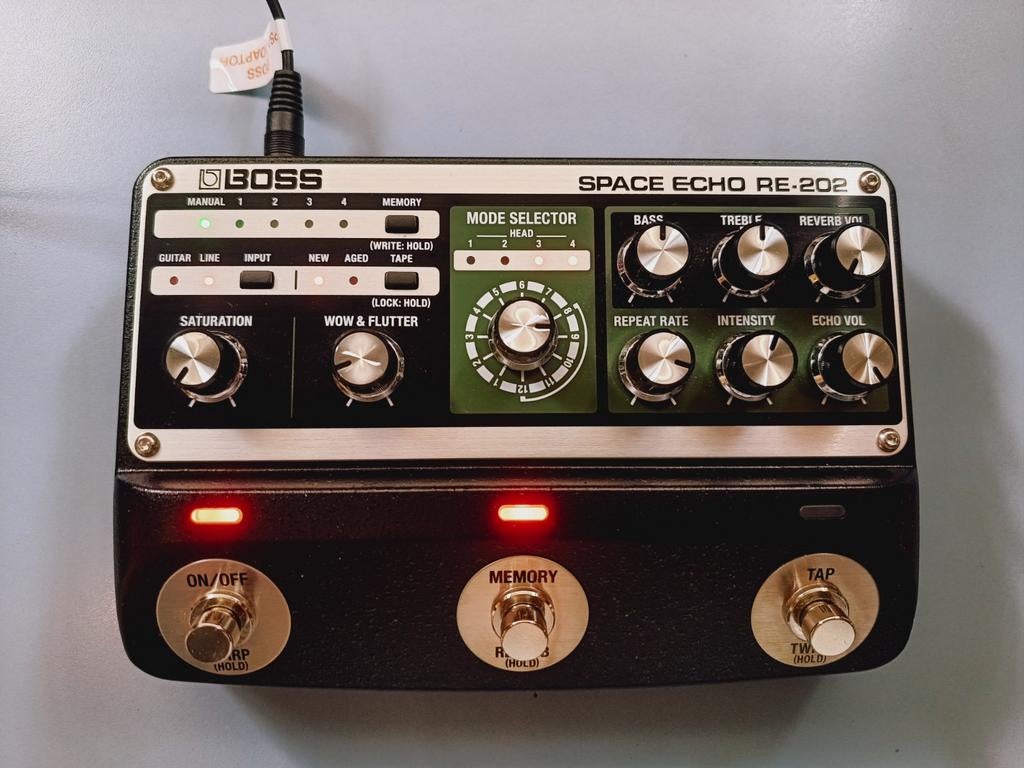 Boss RE-202 Space Echo Delay/Reverb, Enlèvement ou Envoi, Comme neuf, Delay ou Écho