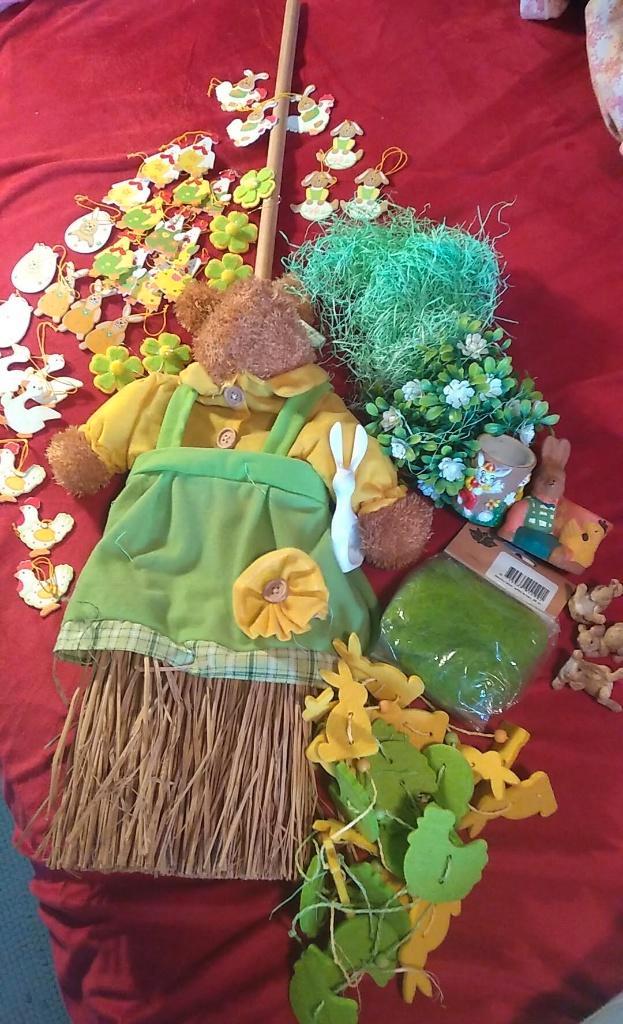 bezem konijn en versiering voor Pasen Alles samen, Divers, Pâques, Enlèvement