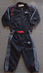 Training Adidas jongen maat 86 / 18 maand, Costume, Utilisé, Garçon, Enlèvement ou Envoi