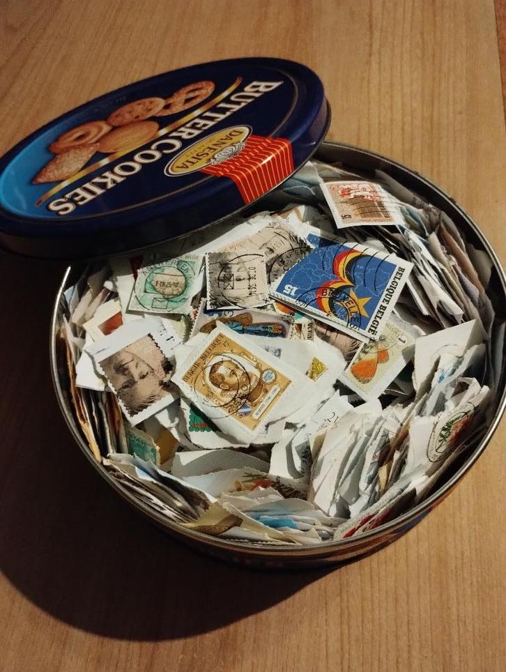 Collectie van 1600 postzegels, Postzegels en Munten, Postzegels | Volle albums en Verzamelingen, Ophalen of Verzenden