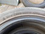 2 pneux hiver 235/60R18, Neuf, Pneus hiver, Enlèvement, 235 mm