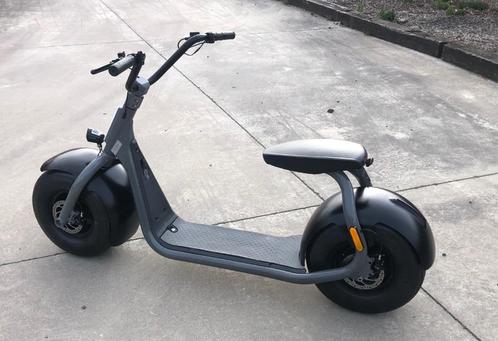 Electrische scooter Kaaspeed K1. Klasse B ( Demo Model).., Fietsen en Brommers, Overige Fietsen en Brommers, Zo goed als nieuw