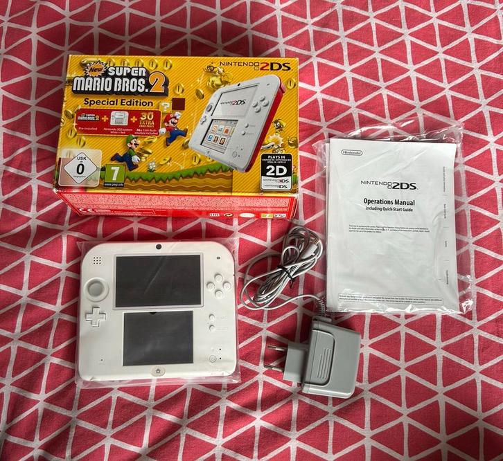 Nintendo 2DS Édition Spéciale New Super Mario Bros. 2, Games en Spelcomputers, Spelcomputers | Nintendo 2DS en 3DS, Zo goed als nieuw