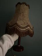 Ancienne lampe de chevet, Enlèvement