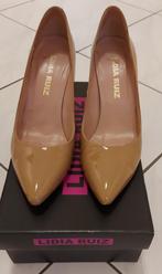 Pumps beige lakleder  maat 38, Pumps, Beige, Gedragen, Ophalen
