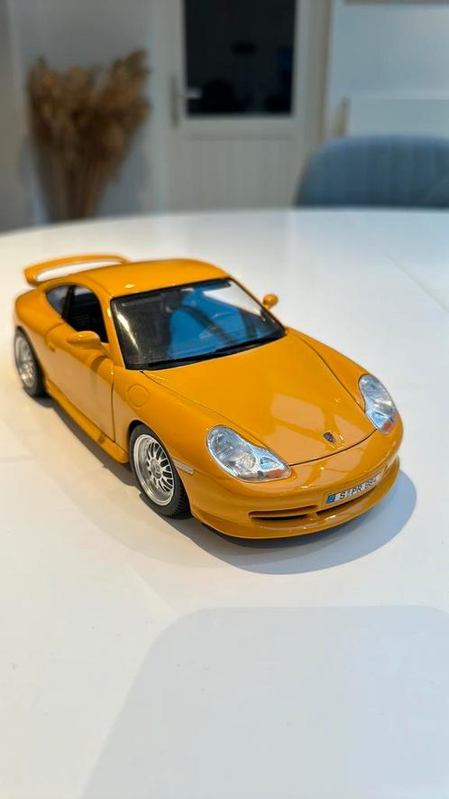 PORSCHE 911 GT3 CUP 1/18 Made in Italy, Hobby & Loisirs créatifs, Voitures miniatures | 1:18, Comme neuf, Voiture, Burago