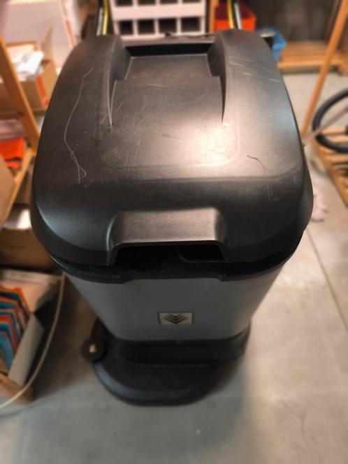 SCHROBMACHINE Karcher BD40/25 PRO, Doe-het-zelf en Bouw, Reinigingsmachines, Zo goed als nieuw, Schrobmachine, Ophalen