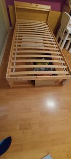 EENPERSOONSBED IN MASSIEF HOUT, Kinderen en Baby's, Ophalen, 85 tot 100 cm, Zo goed als nieuw, Lattenbodem