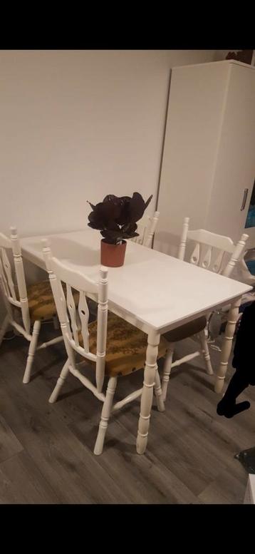 Complete sierlijke vintage eetset beschikbaar voor biedingen