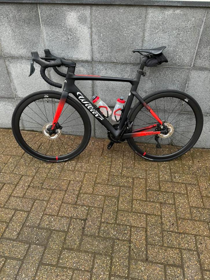 Wilier Cento 10 SL zwart/rood M, Vélos & Vélomoteurs, Vélos | Vélos de course, Comme neuf, Carbone, Enlèvement