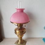 Petroleumlamp koper en gekleurd glas, Ophalen