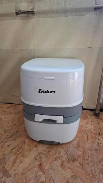 Toilette de camping beschikbaar voor biedingen
