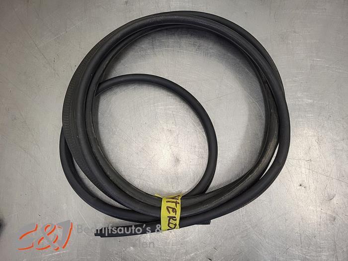 Kofferdeksel Rubber van een Mercedes Citan, Auto-onderdelen, Carrosserie, Mercedes-Benz, Gebruikt, 3 maanden garantie, Ophalen of Verzenden