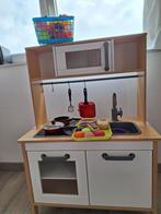 Cuisine à jouets en bois avec accessoires, Enfants & Bébés, Jouets | Jouer aux cuisines, Comme neuf, Jouer à la cuisine, Bois