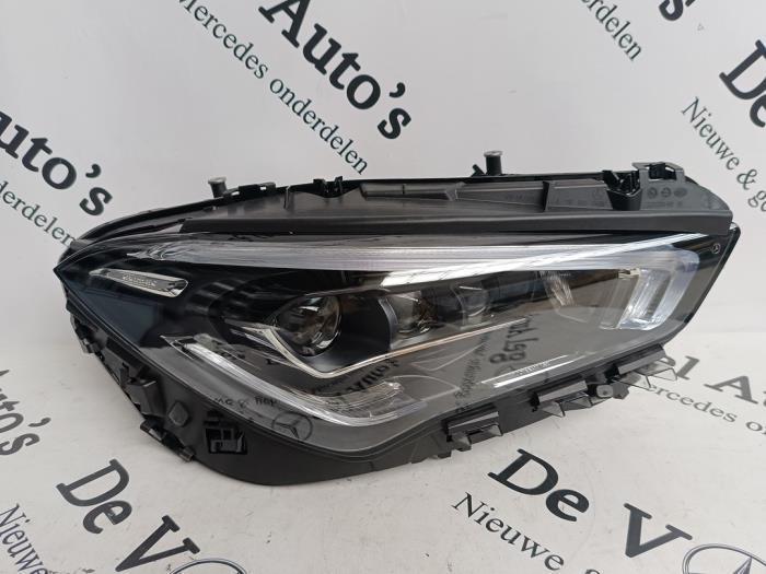 Koplamp rechts van een Mercedes CLA, Auto-onderdelen, Verlichting, Mercedes-Benz, Gebruikt, 3 maanden garantie, Ophalen of Verzenden