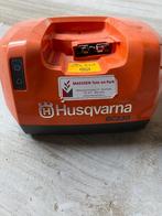 Husqvarna acculader Qc330, Zakelijke goederen, Machines en Bouw | Tuin, Park en Bosbouw, Overige typen, Ophalen