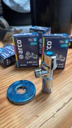Arco sanitaire 15€ trois pièces neuve, Ophalen, Nieuw, Kraan