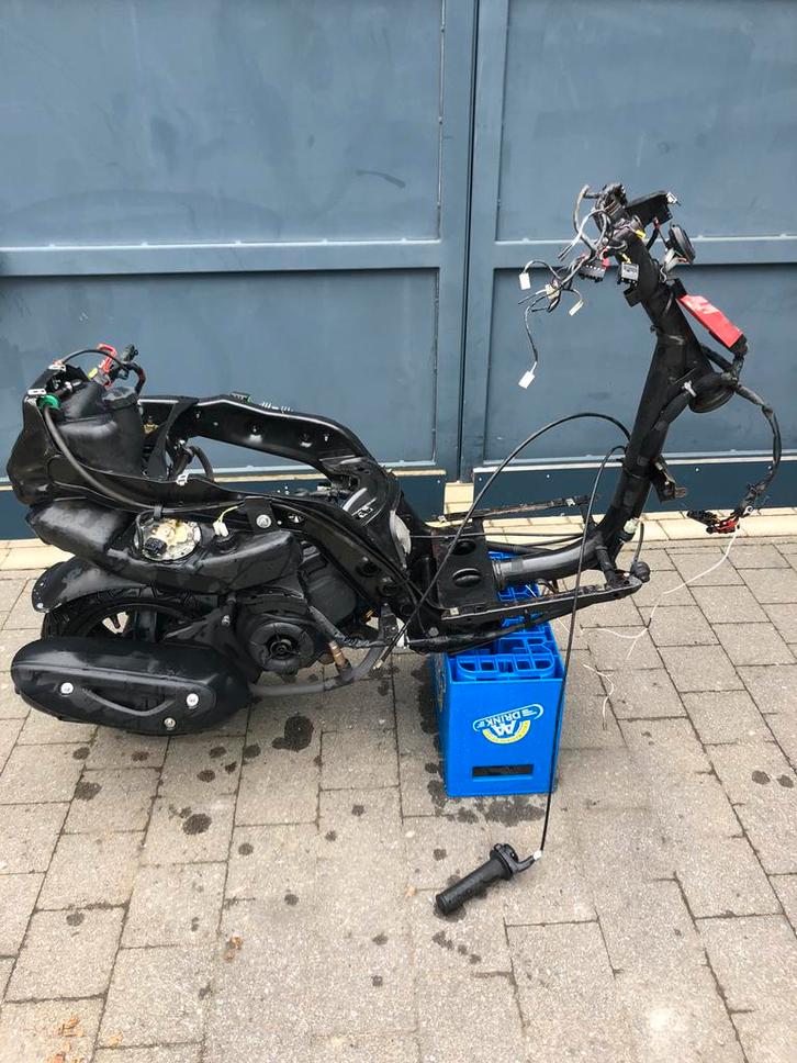 Piaggio zip iget euro4 malossi, Fietsen en Brommers, Brommeronderdelen | Scooters, Gebruikt, Piaggio, Ophalen of Verzenden