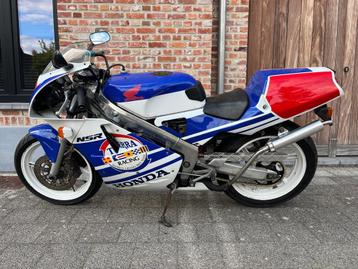 Honda nsr 250 mc18 2 tact beschikbaar voor biedingen