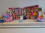Barbie dressing met veel outfits & poppen, Verzamelen, Ophalen, Zo goed als nieuw