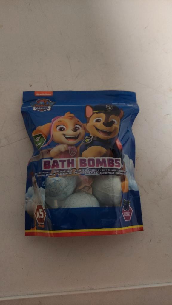Nieuwe zakken badbruisballen Peppa pig en Paw Patrol, Bijoux, Sacs & Beauté, Beauté | Soins du corps, Neuf, Baignoire & Douche