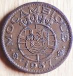MOZAMBIQUE :1 ESCUDO 1957 KM 82 Better DATE, Postzegels en Munten, Munten | Afrika, Losse munt, Overige landen, Verzenden