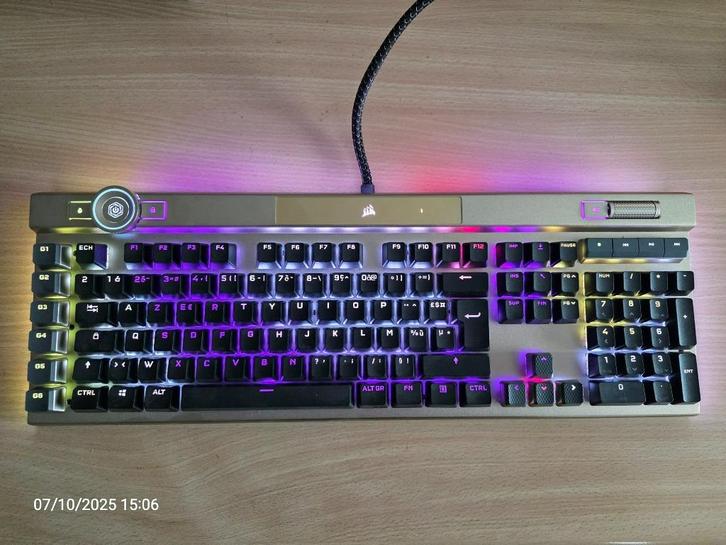 Nooit gebruikt Corsair K100 RGB gaming-toetsenbord, Computers en Software, Toetsenborden, Zo goed als nieuw, Azerty, Bedraad, Gaming toetsenbord