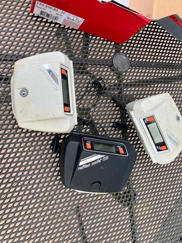 Koplampen nieuw uit oudere voorraad beschikbaar voor biedingen