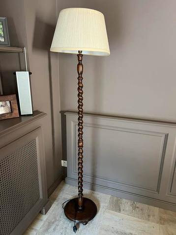 Antieken houten staande lamp, Maison & Meubles, Lampes | Lampadaires, Enlèvement, Utilisé, Antiek, 150 à 200 cm