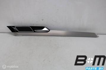 Portierlijst rechtsvoor VW Passat B8 Var. GTE 3G1837114J beschikbaar voor biedingen