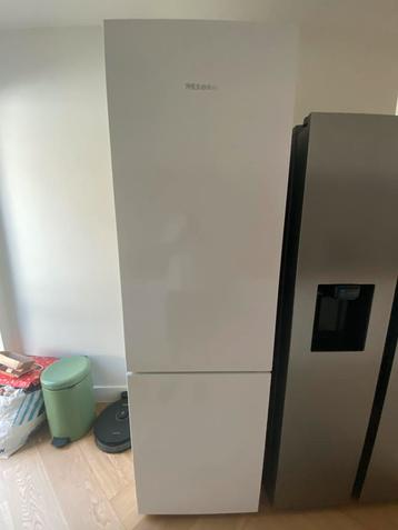 Miele Koelkast Combi Bottom KFN29233DWS beschikbaar voor biedingen