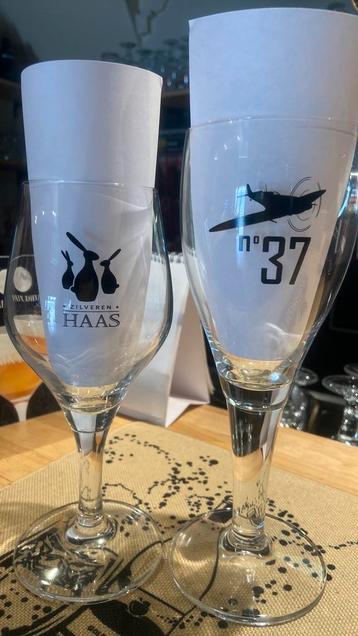 Bierglazen zilveren haas en nr37 beschikbaar voor biedingen