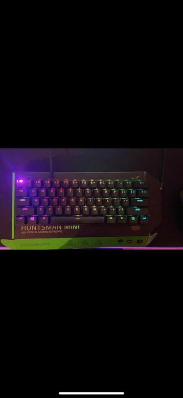 Clavier Razer, Informatique & Logiciels, Enlèvement, Comme neuf