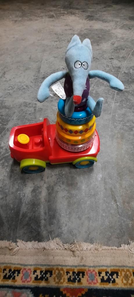 Auto met afhaalbare stapeltoren en muis. Taf toys, Kinderen en Baby's, Speelgoed |Speelgoedvoertuigen, Gebruikt, Ophalen