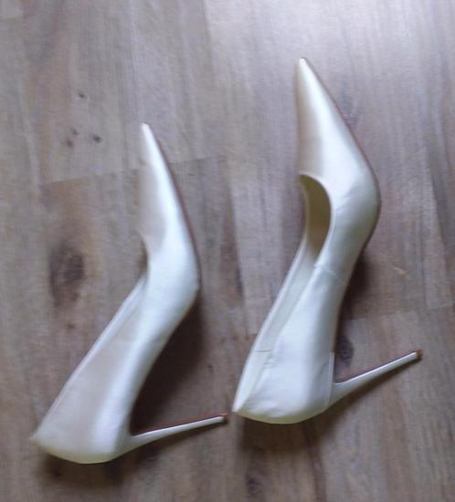 Hoge hakken maat 44, Kleding | Dames, Schoenen, Zo goed als nieuw, Schoenen met hoge hakken, Wit, Verzenden