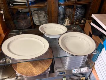 Servies Dienschalen 3 stuks voor 15€ beschikbaar voor biedingen