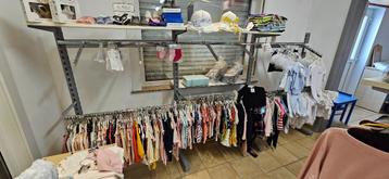 Voorraad baby- en kinderkledij beschikbaar voor biedingen