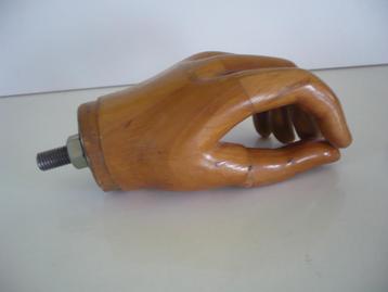 antiek houten prothetische hand / prothese beschikbaar voor biedingen