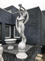 Mooi stenen tuinbeeld "the lady with the scarf", Tuin en Terras, Ophalen of Verzenden