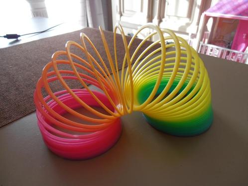 Ressort magique Ondamania (Slinky) Arc-en-ciel – Vintage, Kinderen en Baby's, Speelgoed | Educatief en Creatief, Gebruikt, Ontdekken